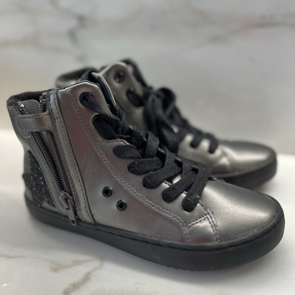 KIDS Geox Kalispera Silver and Black High-Top Sneakers with Side Zipper